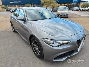 Alfa Romeo Giulia 2.2 TD 160 CV AT8 Business