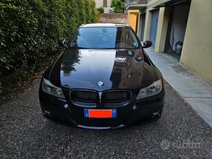 BMW 320d xDrive Automatica Full Optional