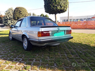 BMW E30 323i prima serie