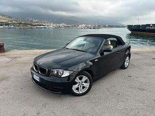 BMW SERIE 1 Cabrio Nero interni in pelle chiari