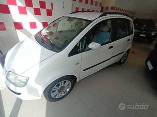 Fiat Idea 1.4 16V Emotion