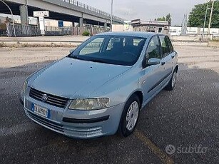 Fiat Stilo 1.9 JTD Motore Nuovo Gancio traino 2002