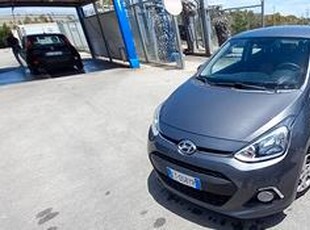 HYUNDAI i10 3ª serie - 2014