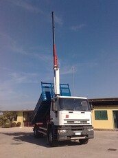 IVECO EUROTECH 180E30 CASSONE RIBALTABILE TRILATERALE CON GRU