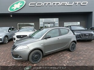 Lancia Ypsilon 1.0 FireFly