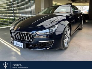 Maserati Ghibli V6 430 CV