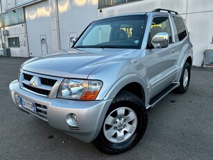 Mitsubishi Pajero 3.2d 160cv 2003 161.000km pari al nuovo