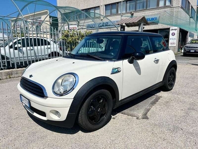 Usato 2009 Mini ONE 1.4 Benzin 75 CV (7.900 €)