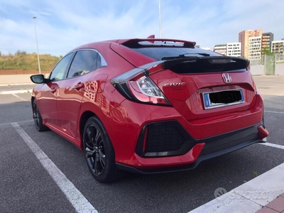 Usato 2018 Honda Civic 1.0 Benzin 129 CV (14.500 €)