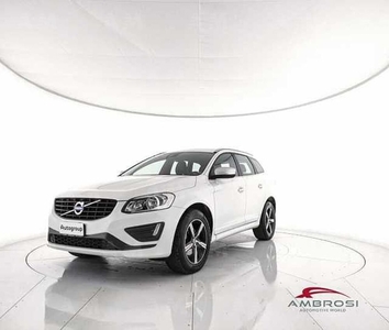 Volvo XC60 D3 Geartronic R-design Kinetic del 2017 usata a Viterbo