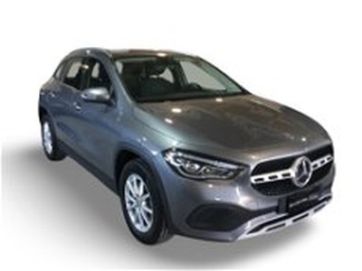 Mercedes-Benz GLA SUV 200 d Automatic Business del 2020 usata a Caserta