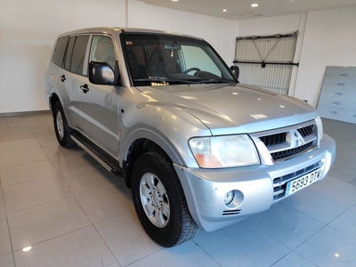 Mitsubishi Montero 2005