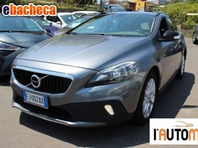 Volvo v40 cross country..