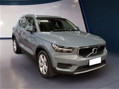 Volvo XC40 D4 AWD Geartronic Momentum del 2019 usata a Pescara