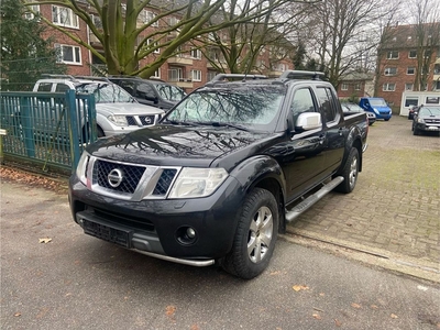 Nissan Navara 2.5 dCi 190CV