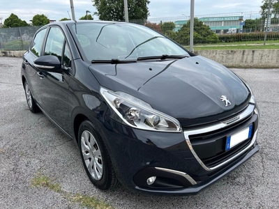 Peugeot 208 BlueHDi 100