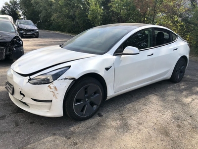 Tesla Model 3 Long Range