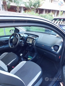 Usato 2014 Toyota Aygo 1.0 Benzin 69 CV (7.400 €)