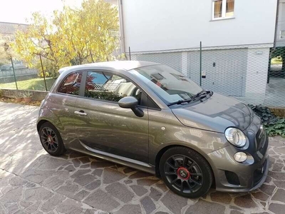 Usato 2015 Abarth 500 1.4 Benzin 135 CV (10.900 €)