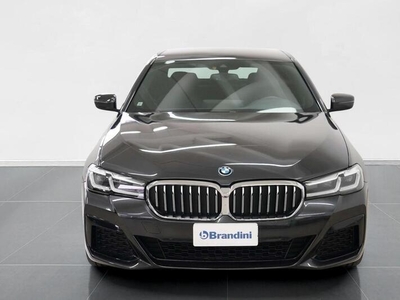 Usato 2022 BMW 530 2.0 El_Hybrid 184 CV (48.170 €)