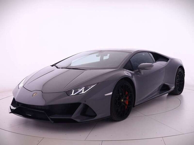Usato 2022 Lamborghini Huracán 5.2 Benzin 640 CV (331.000 €)