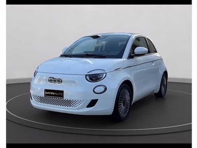 Fiat 500e 23,65 kWh La Prima usato