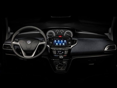 Lancia Ypsilon 1.2 69 CV 5 porte GPL Ecochic S Momodesign nuovo