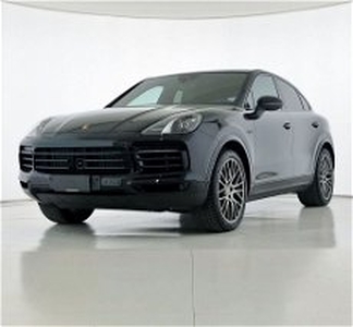 Porsche Cayenne Coupé 3.0 V6 E-Hybrid Platinum Edition del 2022 usata a Bastia Umbra