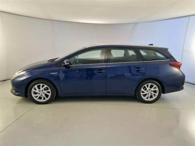 Toyota Auris Ibrida Usata