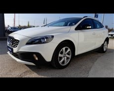 Volvo V40 Cross Country D2 1.6 Momentum del 2014 usata a Ravenna