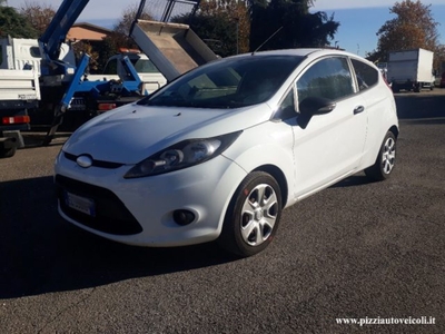 Ford Fiesta 1.4 TDCi 68CV 5 porte usato