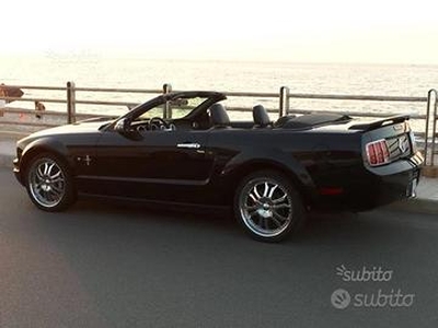 Ford mustang cabrio