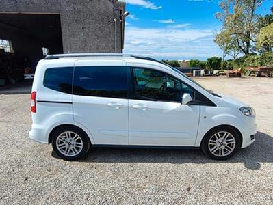 FORD Tourneo Courier - 2019