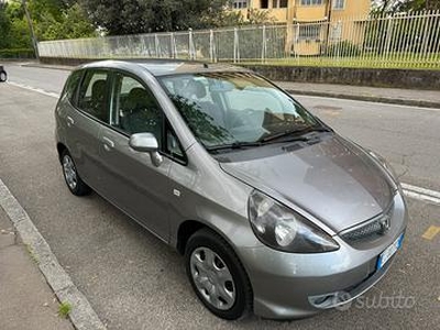 Honda Jazz 2005 benzina