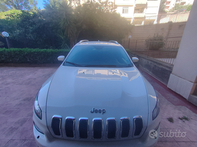 Jeep Cherokee 4wd limited 200 CV solo 30.000 km