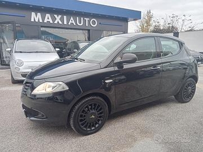 Lancia Ypsilon 1.2 69 CV 5 porte Elefantino