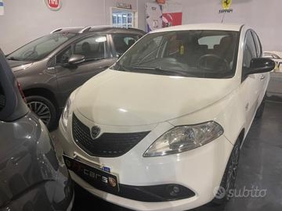 Lancia Ypsilon 1.2 69 CV 5 porte GPL Ecochic Gold