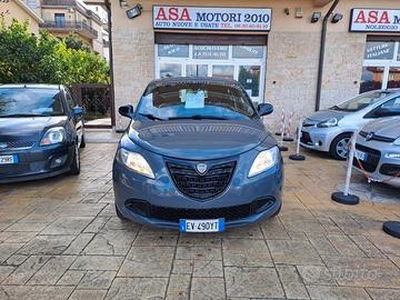 Lancia Ypsilon 1.2 69 CV 5 porte Neopatentati