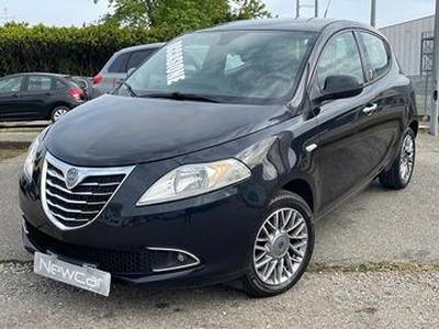 Lancia Ypsilon 1.2 69 CV 5 porte S&S Gold