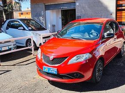 Lancia Ypsilon 1.2 69 CV 5 porte S&S Gold