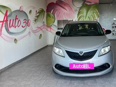 Lancia Ypsilon 1.2 69 CV 5 porte S&S Gold