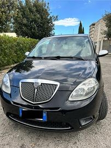 Lancia Ypsilon 1.4 Ecochic GPL serie Oro