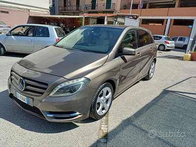 Mercedes b180