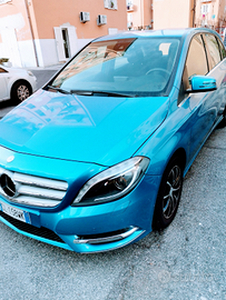 Mercedes Benz B180