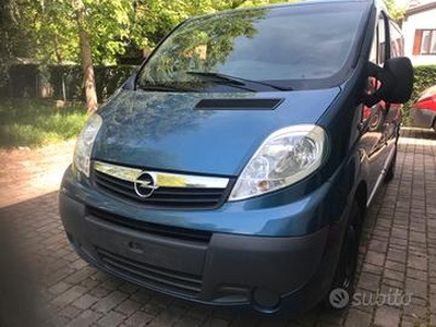 Opel Vivaro bus 9 posti 2.0 cdti 116 cv