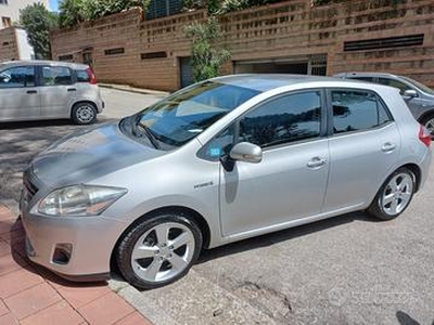 TOYOTA Auris - 2010