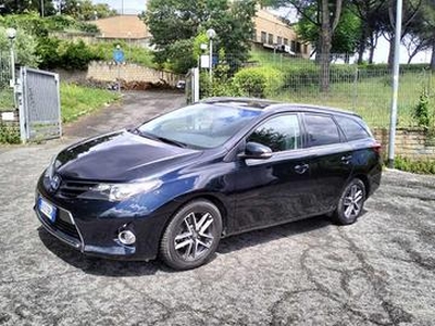 Toyota Auris Touring Sport 1.8 hybrid KM 145000 Un