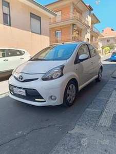 Toyota Aygo 1.0 AUTOMATICA FULL OPT