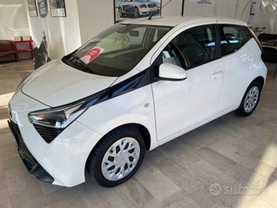 Toyota Aygo Connect 1.0 VVT-i 72CV 5 porte x-busin