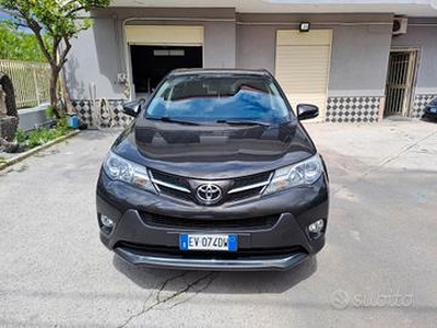 Toyota RAV 4 RAV4 2.0 D-4D 4WD Lounge